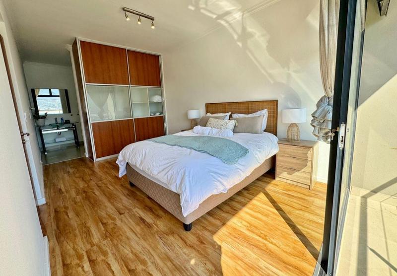2 Bedroom Property for Sale in Hout Bay Western Cape